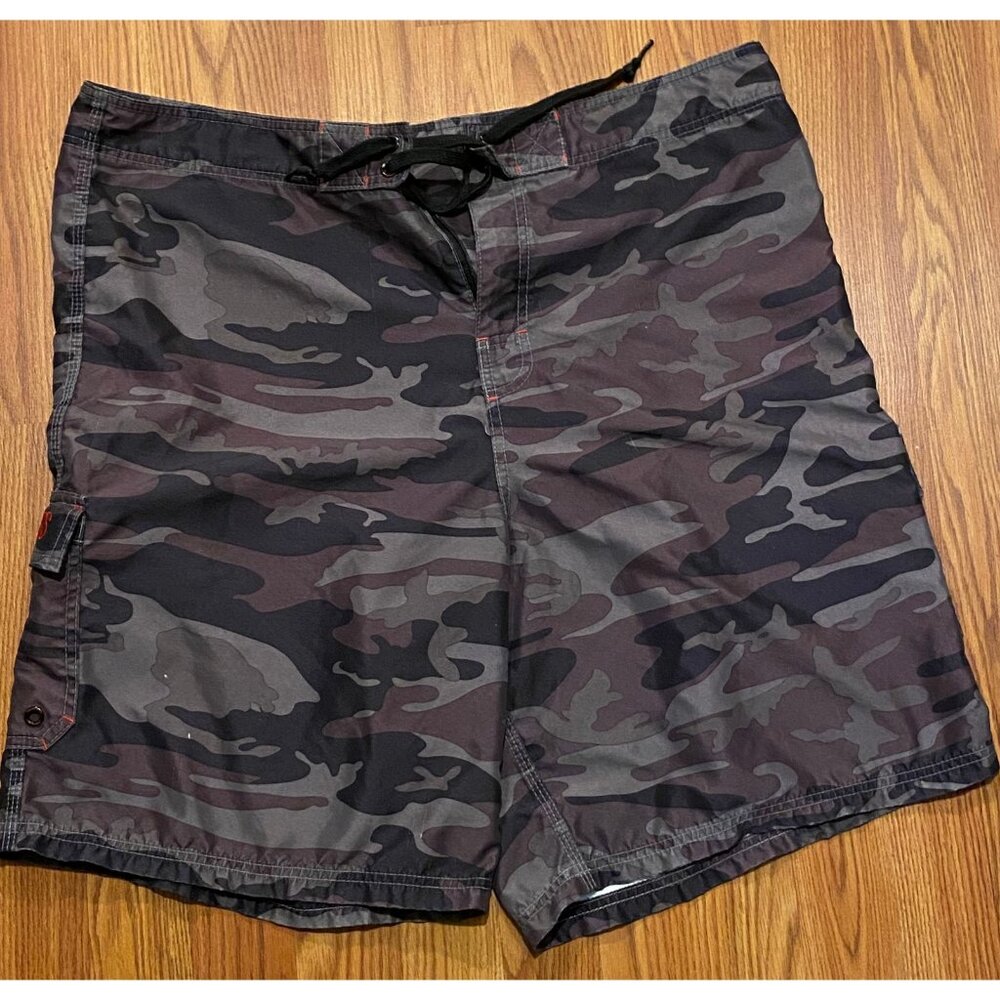 Vtg Fishworks Board Shorts Mens 40 9" Camo AOP Swim Trunks Outdoor Y2K